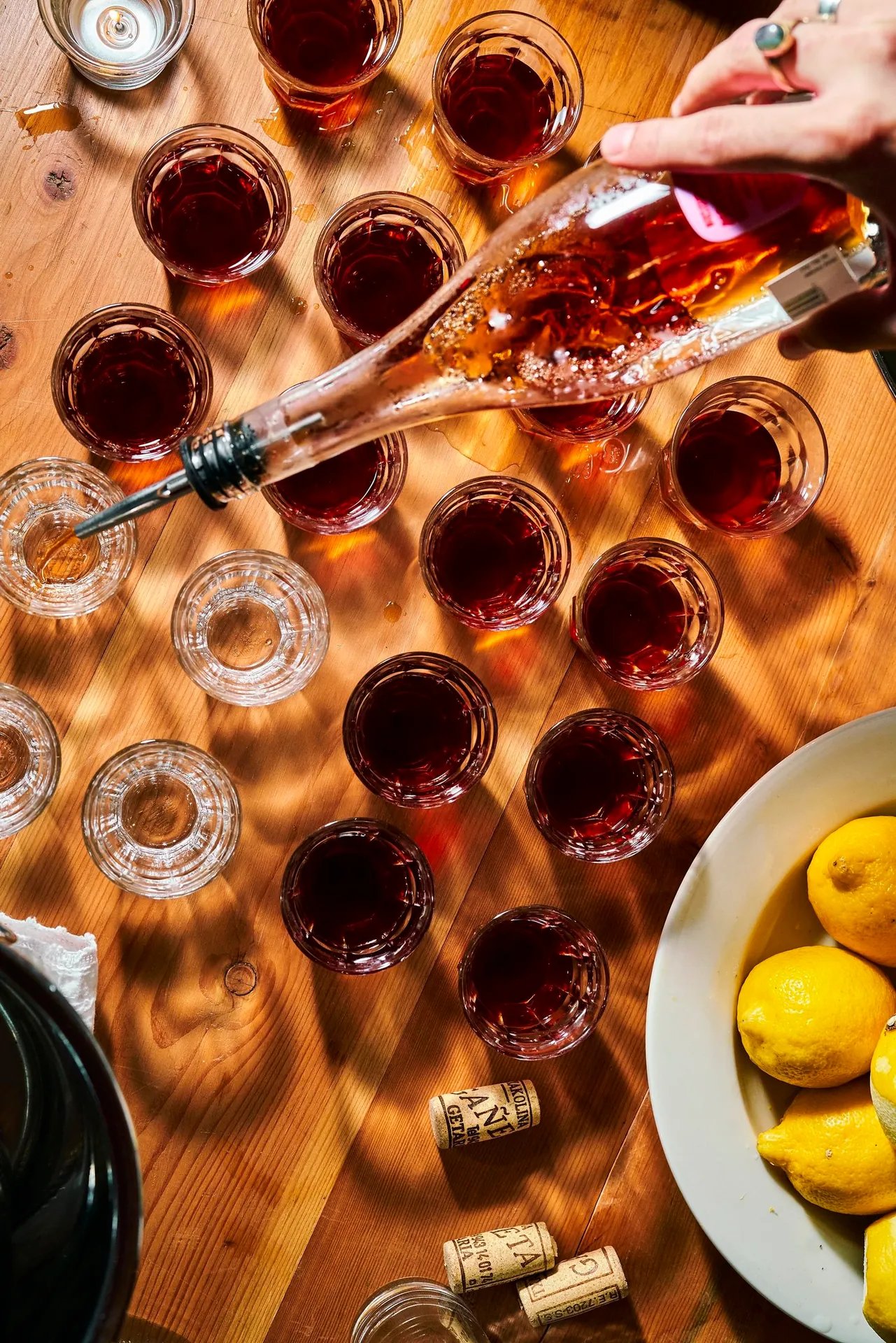 Drinks service at LEE’S