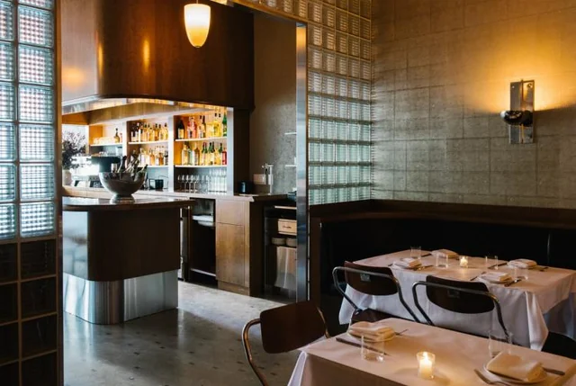BRIDGES dining room