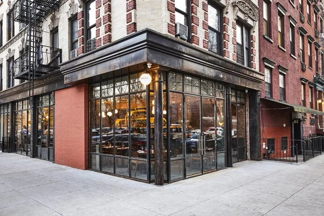 ERNESTO’S exterior