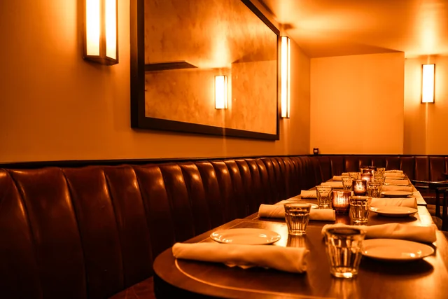 METROGRAPH COMMISSARY dining room